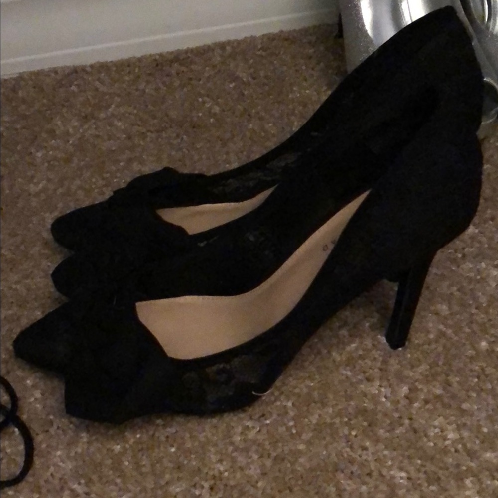 heels - Picture 2 of 4